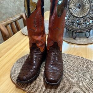 Justin Ladies Full Quill Chocolate Boot with a riding heel
